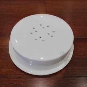 Crate & Barrel Brie Baker Baking Dish Stoneware White Vented Cover Lid